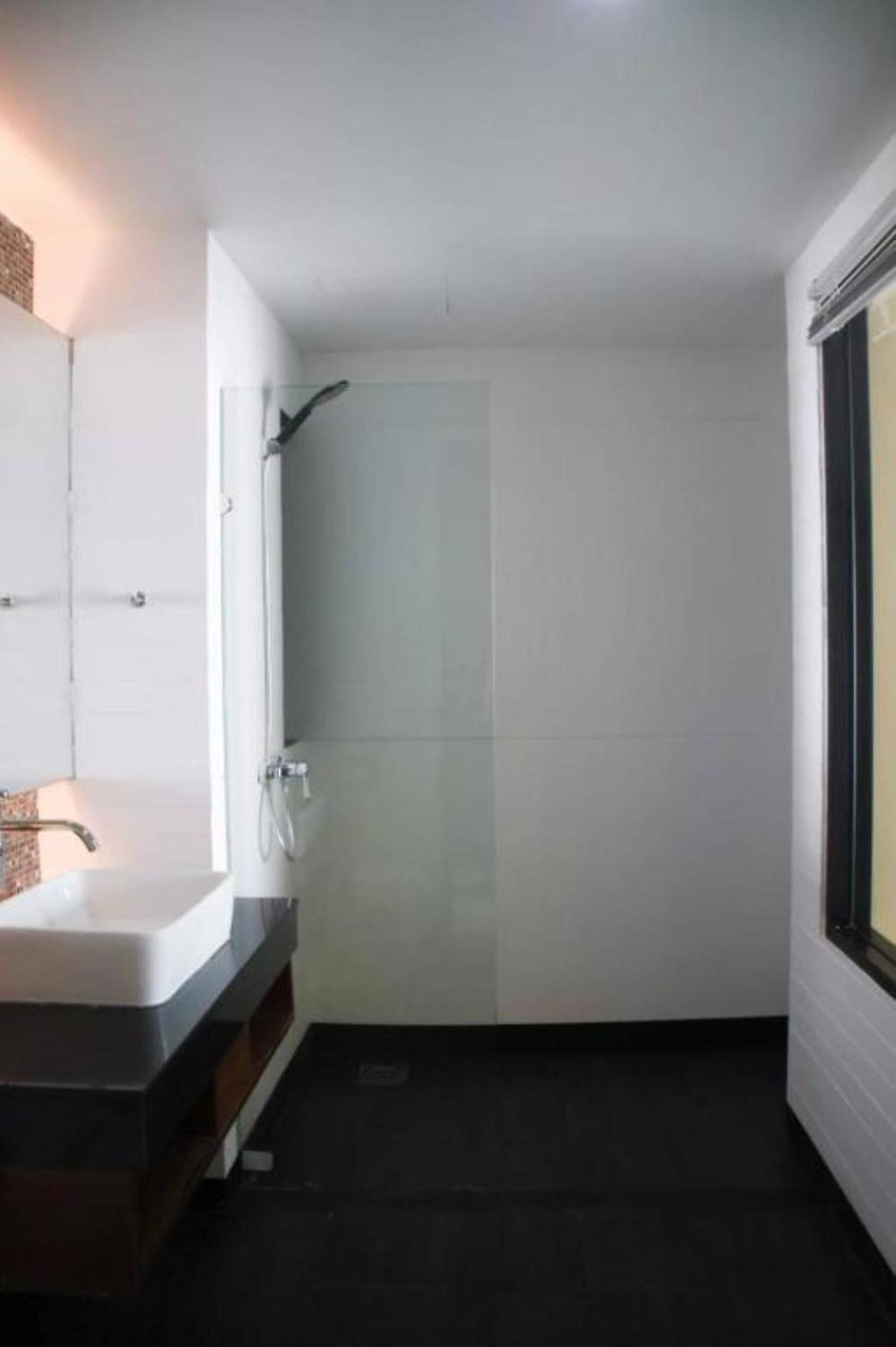 Coco Boutique Hotel Patong Exterior photo